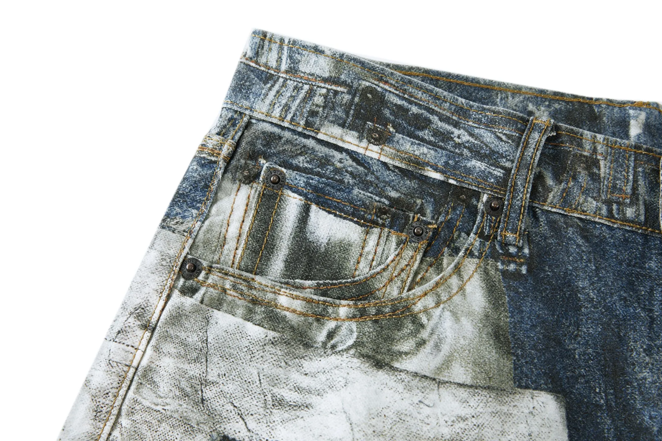 ACN trompe l'oeil print Series denim trousers. Fabric: Made of 12oz 10*7 twill denim pure cotton. Accessories: Buttons are made of electroplated distressed hardware buttons. Technology: Printing adopts 3D direct injection technology, with multiple color combinations to highly restore the original 1:1 effect. Craftsmanship: Chaoyi fried color, 20 pieces per tank customized with the same color and distressed craftsmanship. Craftsmanship: Garment washing, frying, fixing the pattern, fixing the color to add hand feel, etc... This pair of jeans is made of brushed denim, soft to the touch. The seasonal trompe l'oeil print shows floral patterns peeking out from under ripped jeans. These jeans have a relaxed fit with a mid-low rise and wide, loose legs. Accessories: Customized 1:1 washed trademark Accessories: Customized 1:1 electroplated buttons Process: Customized 1:1 illusion printing Size: S-M-L-XL Color: Washed blue Style number: 8886588